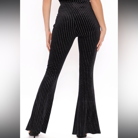 Flare pants in black - fashionova - Picture 2 of 7